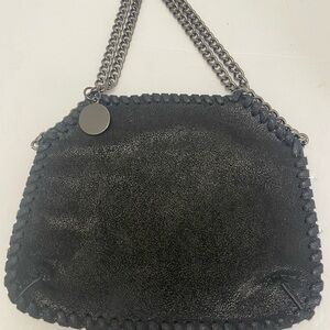 👛👛CLEARANCE👛👛 Black Shoulder Bag with Pewter Chain Accents and Charm